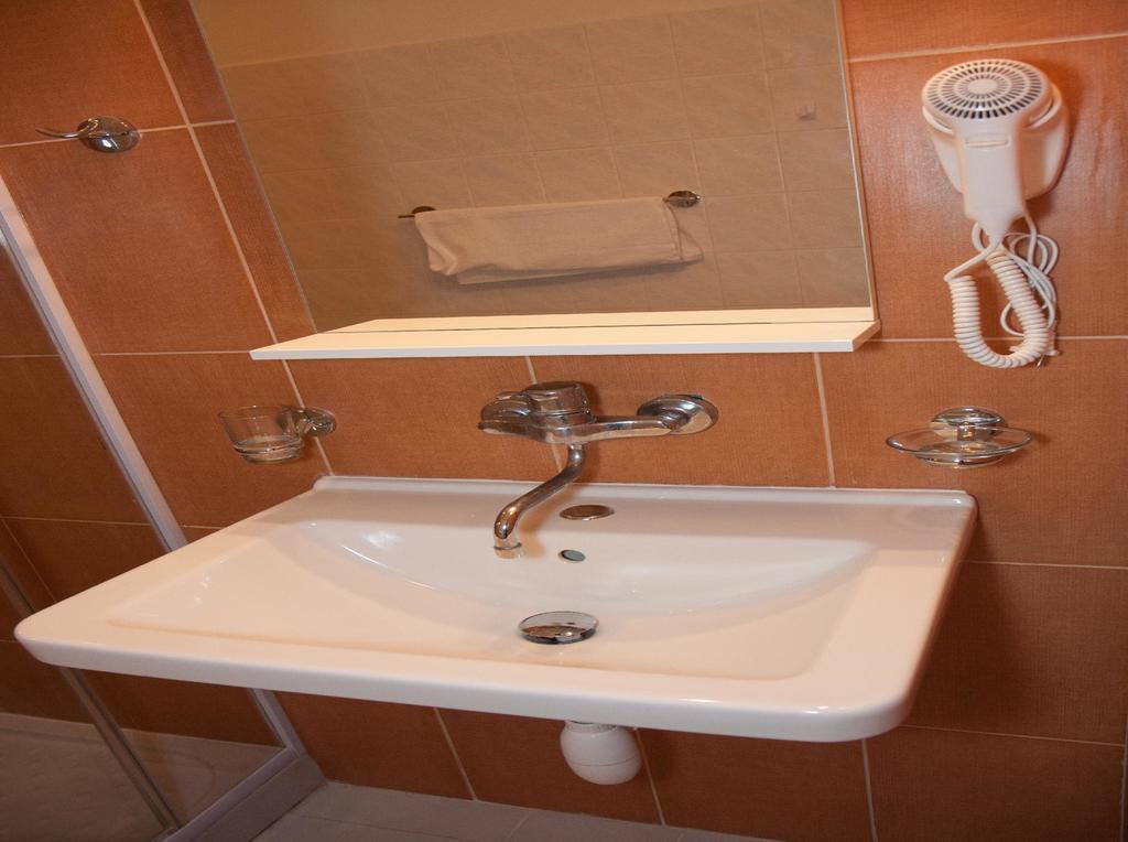 Hotel & Hostel Florian Prague Ngoại thất bức ảnh