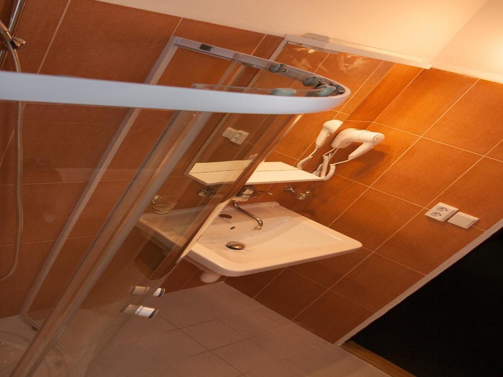 Hotel & Hostel Florian Prague Ngoại thất bức ảnh
