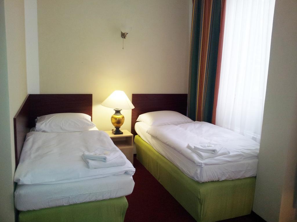 Hotel & Hostel Florian Prague Phòng bức ảnh