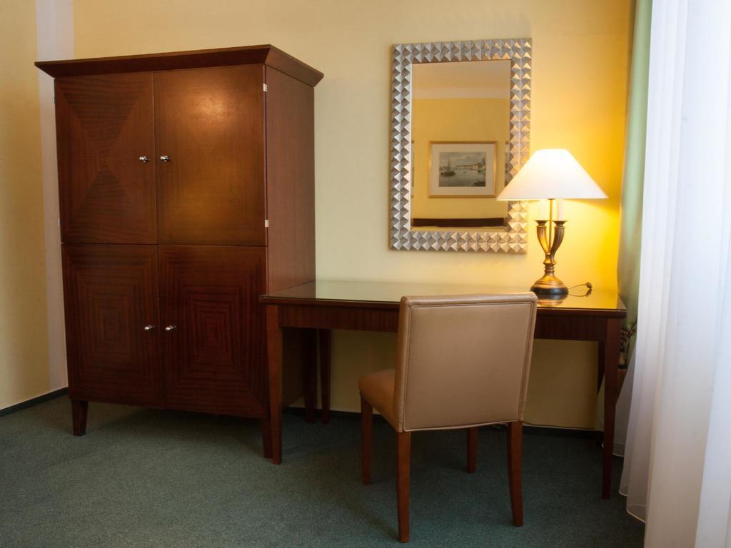 Hotel & Hostel Florian Prague Ngoại thất bức ảnh